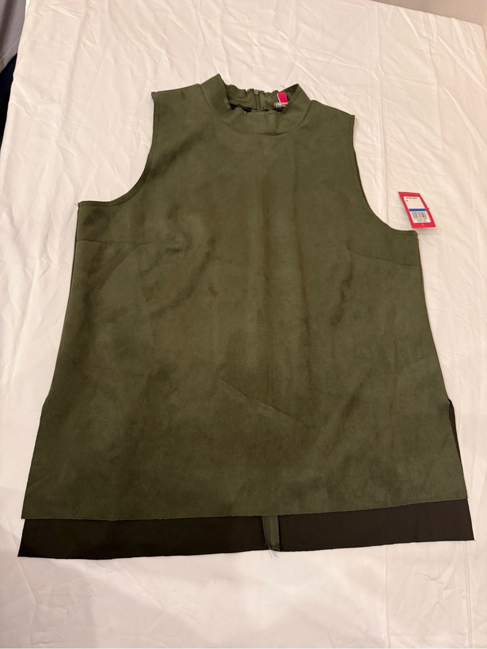 Vince Camuto 2-Piece Set Olive Green Sleeveless Top & Pants Soft Luxe Outfit. - Picture 3 of 13